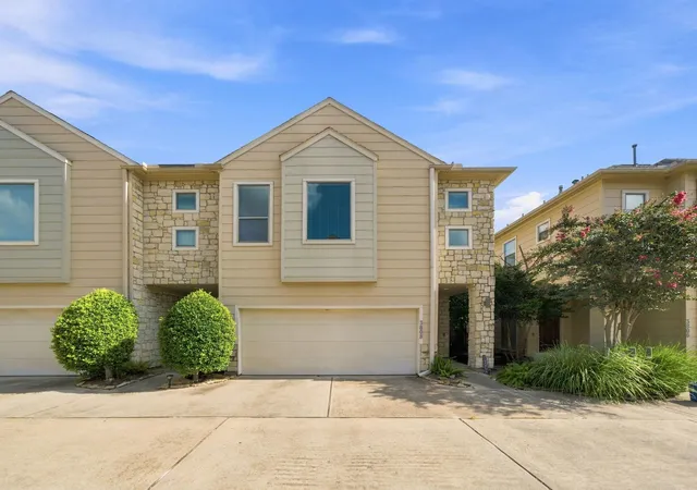 1st image of 3808 Center Plaza Dr, Houston, TX 77007 | MLS# 50829148