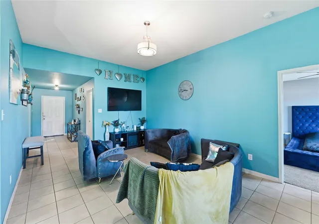 Photo 4 of Single family home for sale at 5019 Pacific Ridge Ln, Rosenberg, TX 77469 | MLS# 7304188 | Listing updated on 2026-08-22