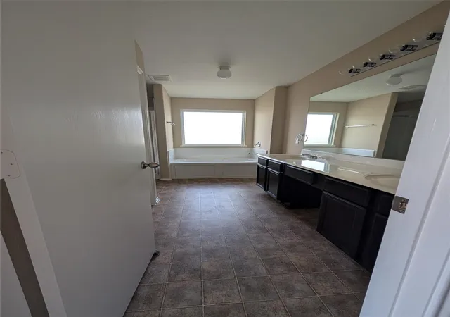 2nd image of 4334 Buras Pass Ln, Houston, TX 77045 | MLS# 60607482