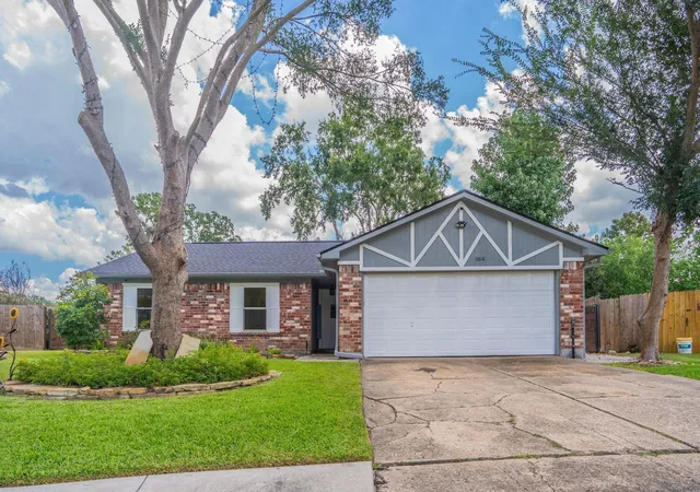 Photo 1 of Sale Pending at 9818 Toucan Ln, Conroe, TX 77385 | MLS# 25831966 | Listing updated on 2026-09-08