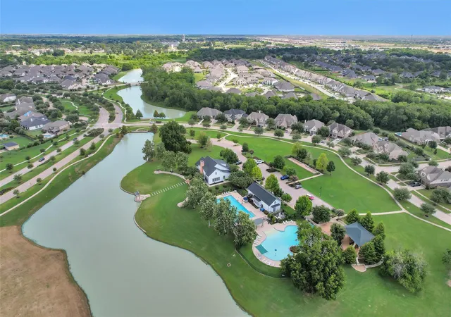 2nd image of 30703 Southern Dewberry Ct, Fulshear, TX 77441 | MLS# 45121631