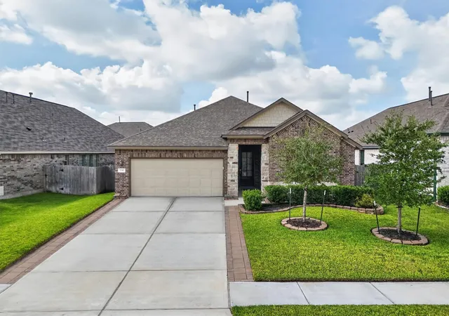 2nd image of 2740 Hidden Hollow Ln, Conroe, TX 77385 | MLS# 36974871