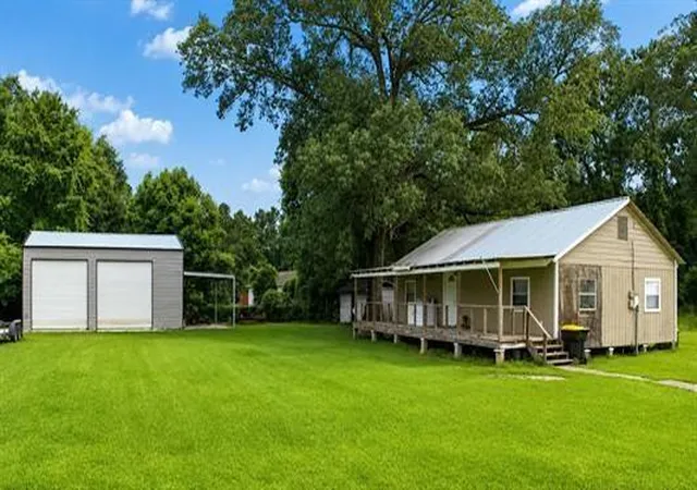 1st image of 320 E Tram Rd, Vidor, TX 77662 | MLS# 45331384