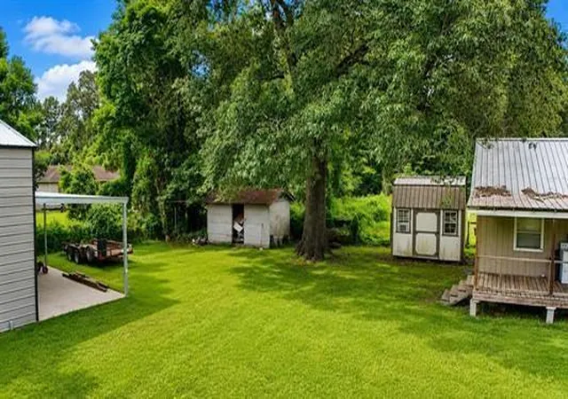 Sale Pending at 320 E Tram Rd, Vidor, TX 77662 | MLS# 45331384 | Listing updated on 2026-10-05