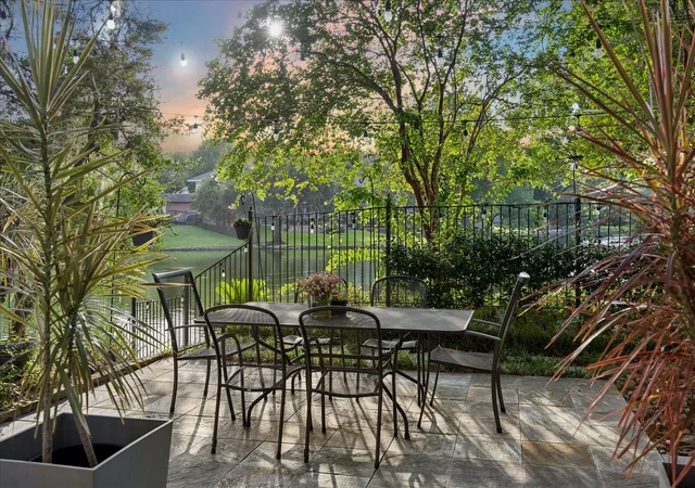 5th image of 12338 Honeywood Trl, Houston, TX 77077 | MLS# 93491588