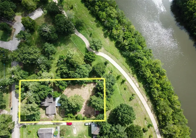 2nd image of 4039 Wyne St, Houston, TX 77017 | MLS# 32253361