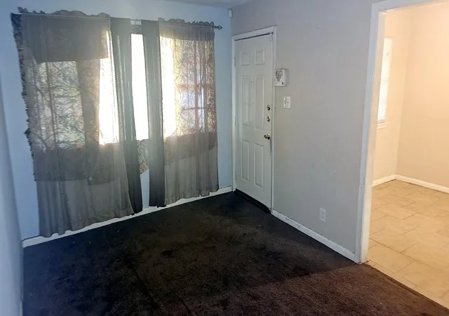 4th image of 2826 Monticello Dr, Houston, TX 77045 | MLS# 35968179