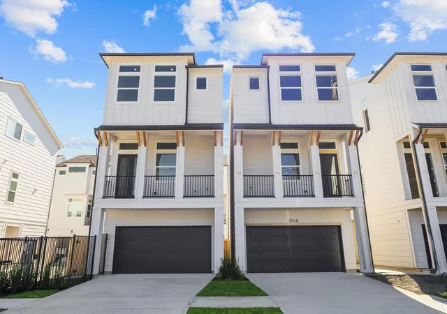 Single family home for sale at 303 Marcella St #O, Houston, TX 77091 | MLS# 38769968