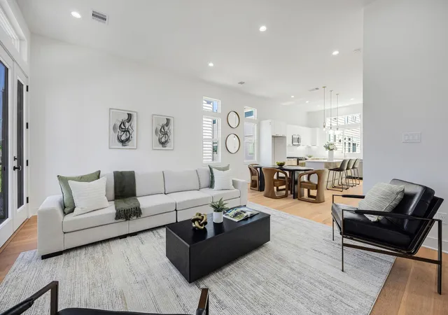 Photo 3 of Single family home for sale at 303 Marcella St #O, Houston, TX 77091 | MLS# 38769968 | Listing updated on 2026-09-20