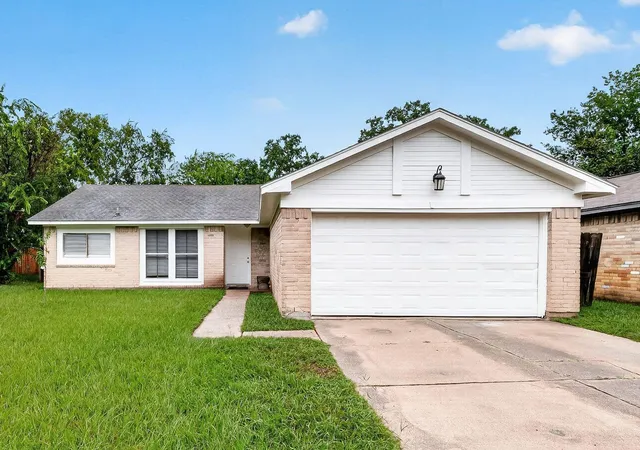 Photo 1 of Single family home for sale at 12150 Osage Park Dr, Houston, TX 77065 | MLS# 37070303 | Listing updated on 2026-09-18