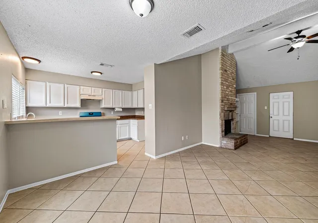 Photo 4 of Single family home for sale at 12150 Osage Park Dr, Houston, TX 77065 | MLS# 37070303 | Listing updated on 2026-09-18