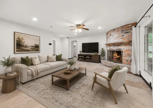 Photo 2 of Single family home for sale at 7319 Tall Pines Dr, Houston, TX 77088 | MLS# 11696845 | Listing updated on 2026-09-21