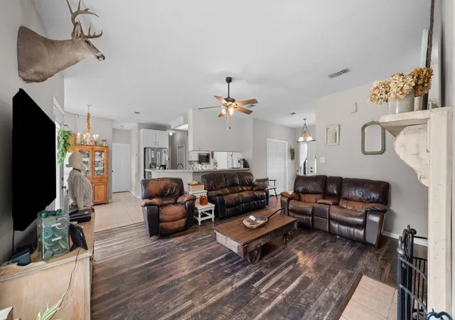 5th image of 2904 Brandenburg Ln, Brenham, TX 77833 | MLS# 67084980