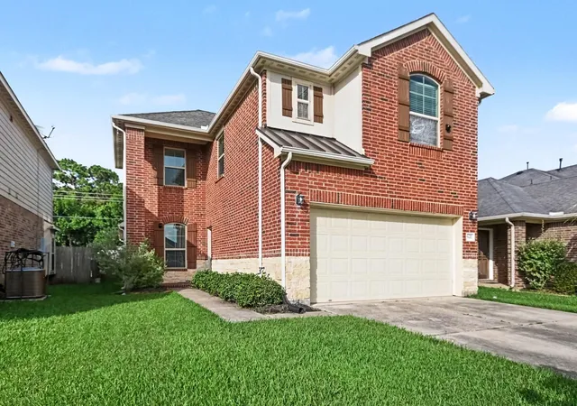 3rd image of 5127 Gulf Stream Ln, Bacliff, TX 77518 | MLS# 76909483
