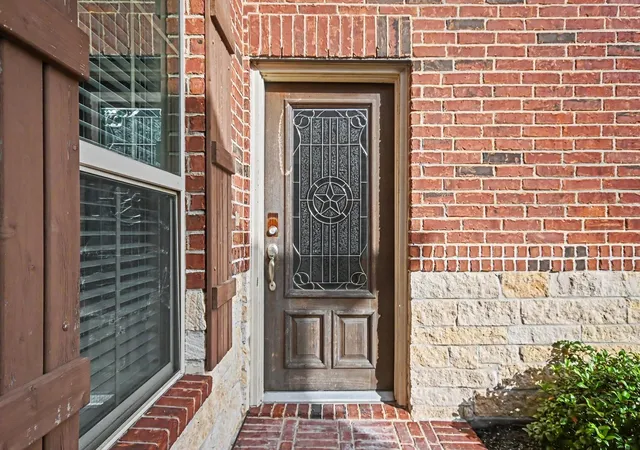 4th image of 5127 Gulf Stream Ln, Bacliff, TX 77518 | MLS# 76909483