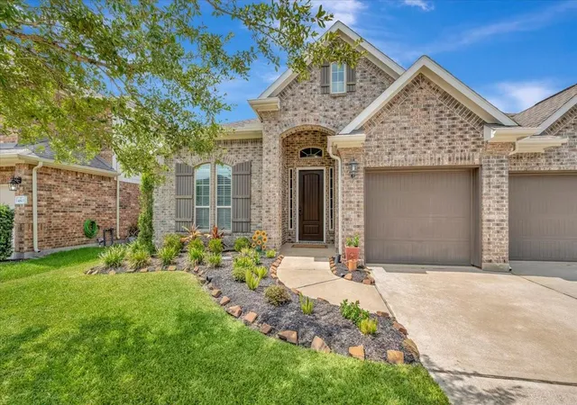 Photo 2 of Single family home for sale at 4815 Tascosa Ln, League City, TX 77573 | MLS# 44930893 | Listing updated on 2026-09-18