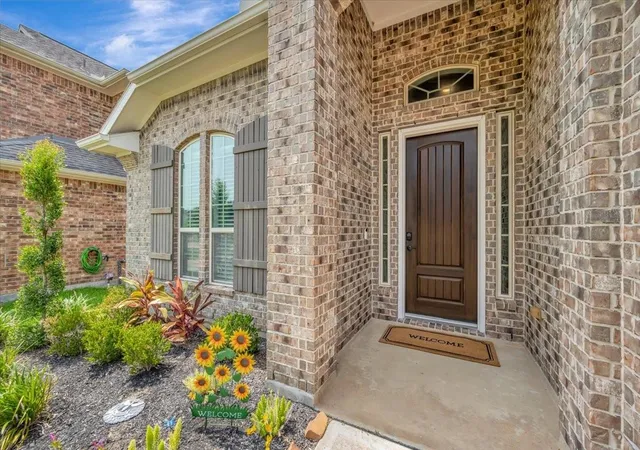 Photo 3 of Single family home for sale at 4815 Tascosa Ln, League City, TX 77573 | MLS# 44930893 | Listing updated on 2026-09-18