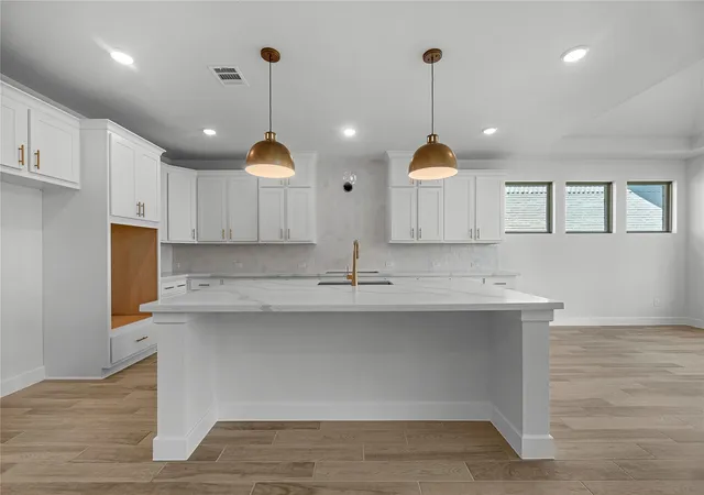 Photo 4 of Single family home for sale at 41935 Shoal St, Montgomery, TX 77316 | MLS# 35906838 | Listing updated on 2026-08-14