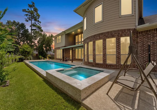 Photo 3 of Single family home for sale at 16114 Finnigans Cir, Houston, TX 77044 | MLS# 95237865 | Listing updated on 2026-09-19