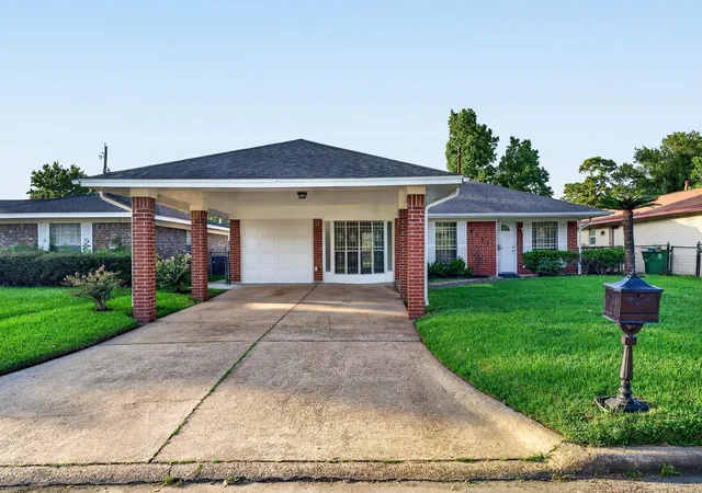 Photo 1 of Sale Pending at 6127 Rietta St, Houston, TX 77016 | MLS# 78740198 | Listing updated on 2026-09-04
