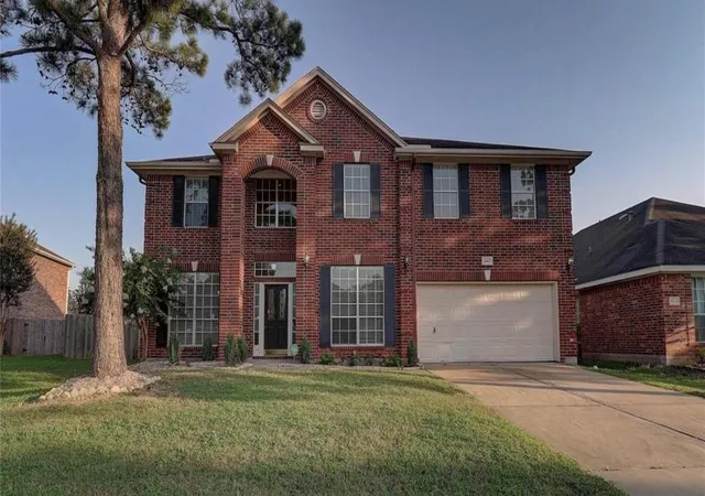 Photo 3 of Single family home for sale at 10807 Oak Byp Ln, Houston, TX 77064 | MLS# 7463459 | Listing updated on 2026-08-22