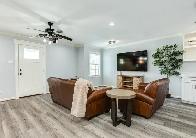 Photo 3 of Single family home for sale at 5507 Menard Ave, Galveston, TX 77551 | MLS# 17555486 | Listing updated on 2026-08-30
