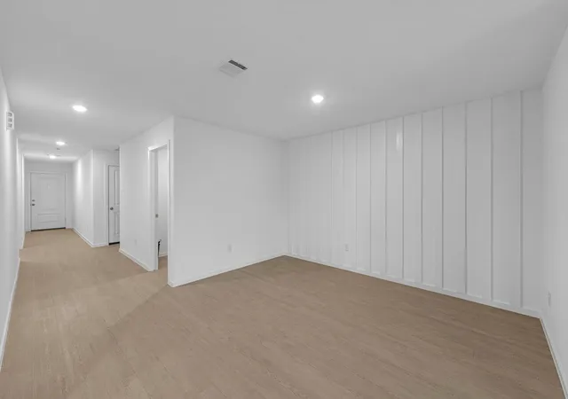 Photo 3 of Single family home for sale at 300 Tejas Trl, Waller, TX 77484 | MLS# 26247950 | Listing updated on 2026-10-10