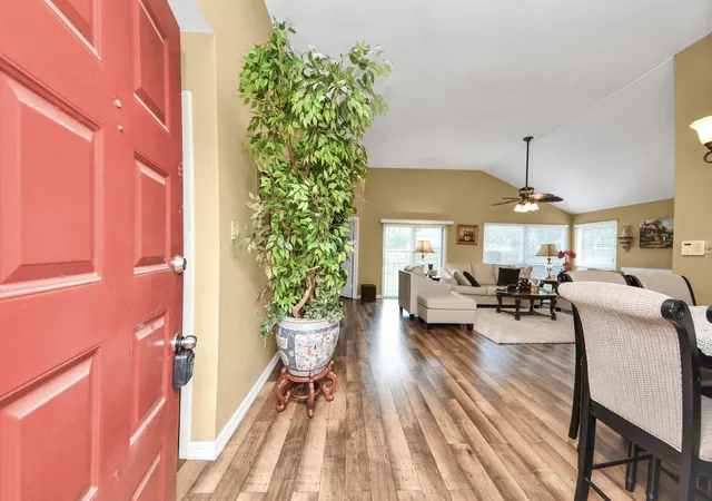 Photo 3 of Single family home for sale at 5054 Kleinway Dr, Houston, TX 77066 | MLS# 91342902 | Listing updated on 2026-09-12