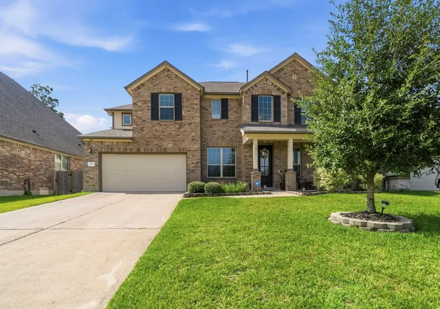 Photo 1 of Sale Pending at 30985 Laurel Crk Ln, Conroe, TX 77385 | MLS# 62162403 | Listing updated on 2026-09-12
