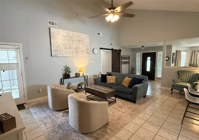 Photo 4 of Single family home for sale at 22511 Rangeview Dr, Katy, TX 77450 | MLS# 25529147 | Listing updated on 2026-09-08