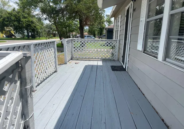 Photo 3 of Single family home for sale at 905 N Arcola St, Angleton, TX 77515 | MLS# 96915455 | Listing updated on 2026-08-13