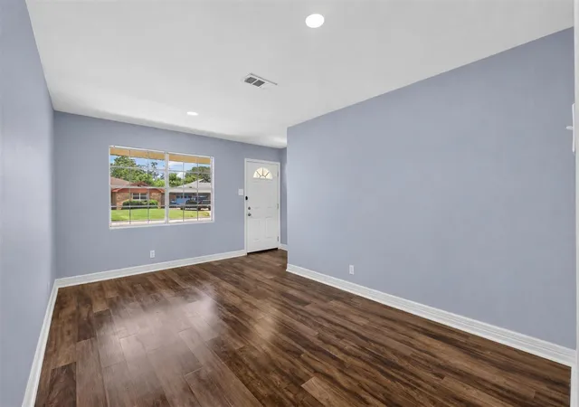Photo 3 of Single family home for sale at 2809 3rd Avenue N, Texas City, TX 77590 | MLS# 55862585 | Listing updated on 2026-08-14