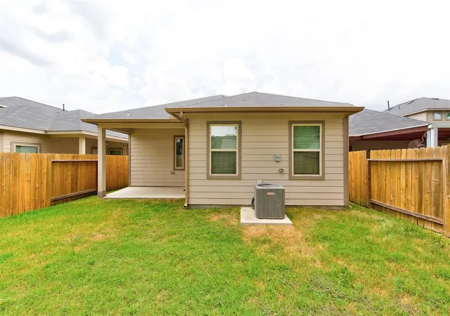 25th image of 320 Emerald Thicket Ln, Huffman, TX 77336 | MLS# 82335624
