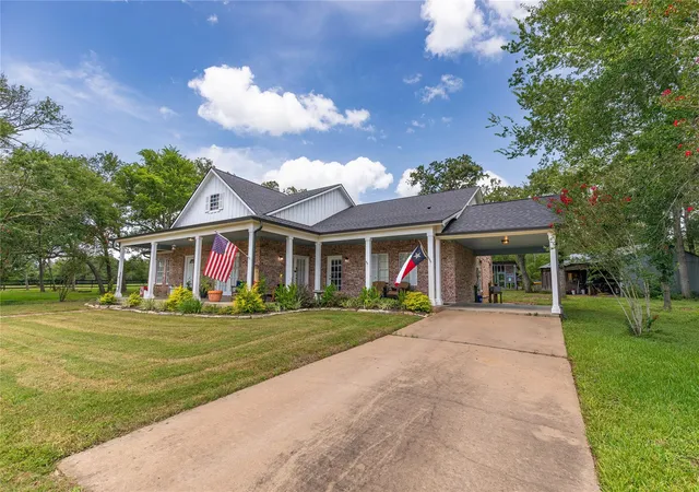 Photo 2 of Land for sale at 601 Piney Crk Rd, Bellville, TX 77418 | MLS# 38636735 | Listing updated on 2026-09-08
