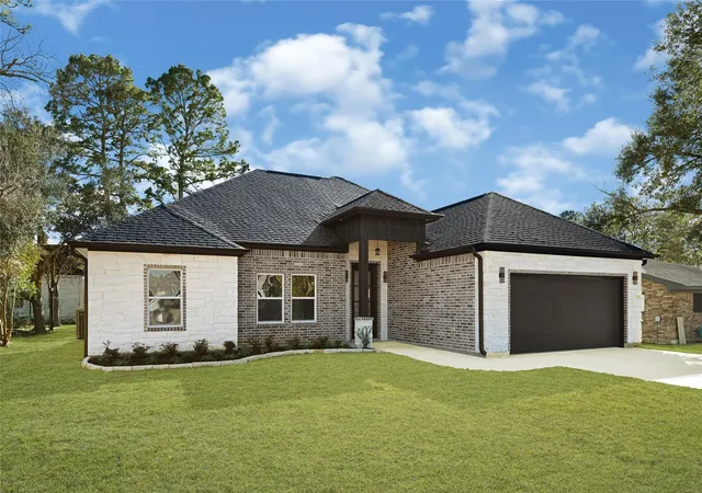 Photo 4 of Single family home for sale at 105 Bledsoe St, Prairie View, TX 77445 | MLS# 80550183 | Listing updated on 2026-09-12