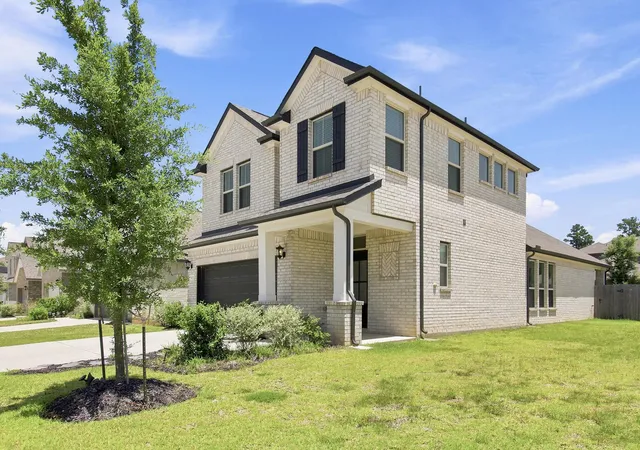 Photo 3 of Single family home for sale at 402 Alex Arbor Way, Conroe, TX 77301 | MLS# 54627388 | Listing updated on 2026-09-07