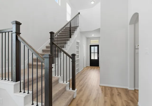 Photo 3 of Single family home for sale at 402 Alex Arbor Way, Conroe, TX 77301 | MLS# 54627388 | Listing updated on 2026-09-07
