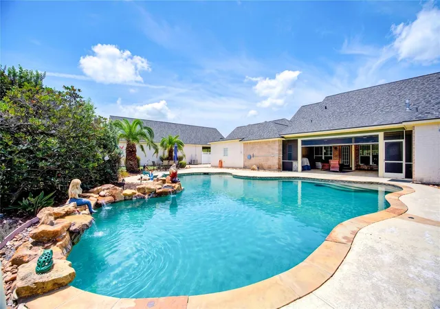 2nd image of 15302 Devin Ln, Crosby, TX 77532 | MLS# 80147279