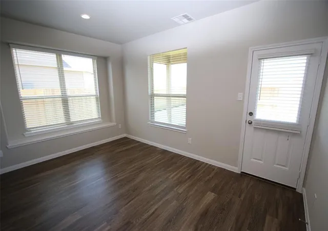 Photo 2 of Single family home for sale at 16902 Devon Dogwood Trl, Richmond, TX 77407 | MLS# 94167702 | Listing updated on 2026-08-14
