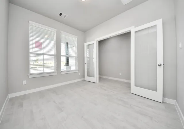 Photo 3 of Single family home for sale at 16018 Sycamore Maple Ln, Cypress, TX 77429 | MLS# 70365956 | Listing updated on 2026-09-18