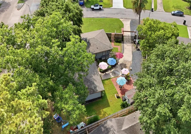 30th image of 1704 Nina Lee Ln, Houston, TX 77018 | MLS# 42064332