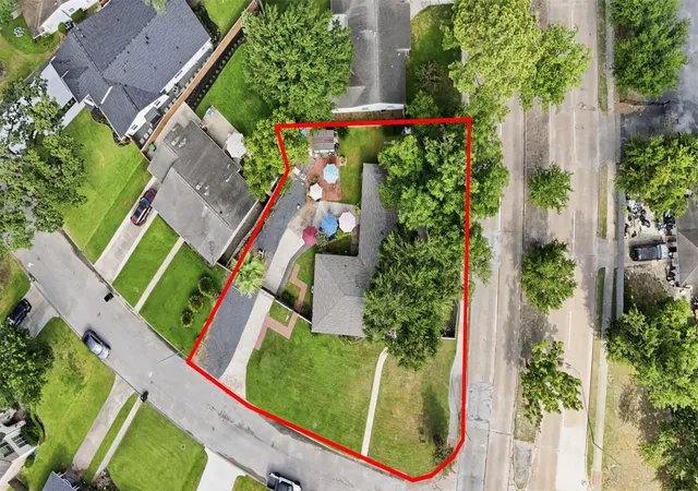 3rd image of 1704 Nina Lee Ln, Houston, TX 77018 | MLS# 42064332