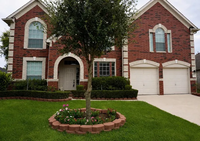 Photo 1 of Single family home for sale at 12206 Gatemont Ct, Houston, TX 77066 | MLS# 92853883 | Listing updated on 2026-09-22
