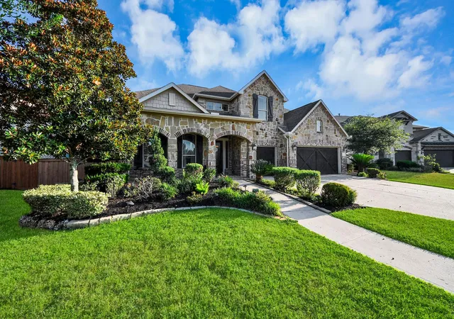 image of 18106 Shimmer Ln, Richmond, TX 77407 | MLS# 27071564