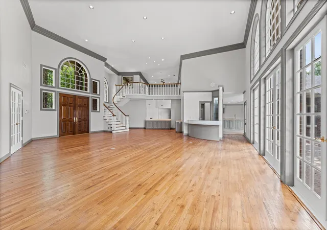 2nd image of 8122 Meadow Crest St, Houston, TX 77071 | MLS# 34310303