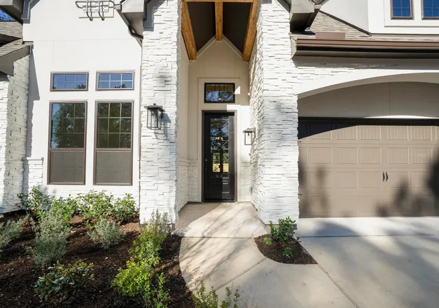 Photo 3 of Single family home for sale at 235 Nancy Lou Ln, Willis, TX 77318 | MLS# 6533309 | Listing updated on 2026-09-20