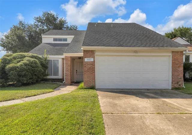 Photo 2 of Single family home for sale at 1622 Ash Meadow Dr, Houston, TX 77090 | MLS# 94810691 | Listing updated on 2026-09-21