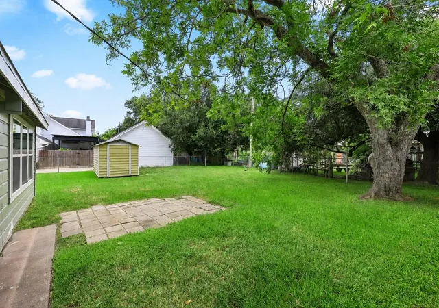 21st image of 715 20th Ave N, Texas City, TX 77590 | MLS# 22672335
