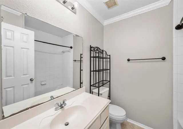 11th image of 8014 Blackcherry Ln, Baytown, TX 77523 | MLS# 16825505