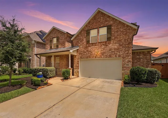 Photo 2 of Sale Pending at 12215 Skene Bnd Dr, Humble, TX 77346 | MLS# 18923866 | Listing updated on 2026-09-09